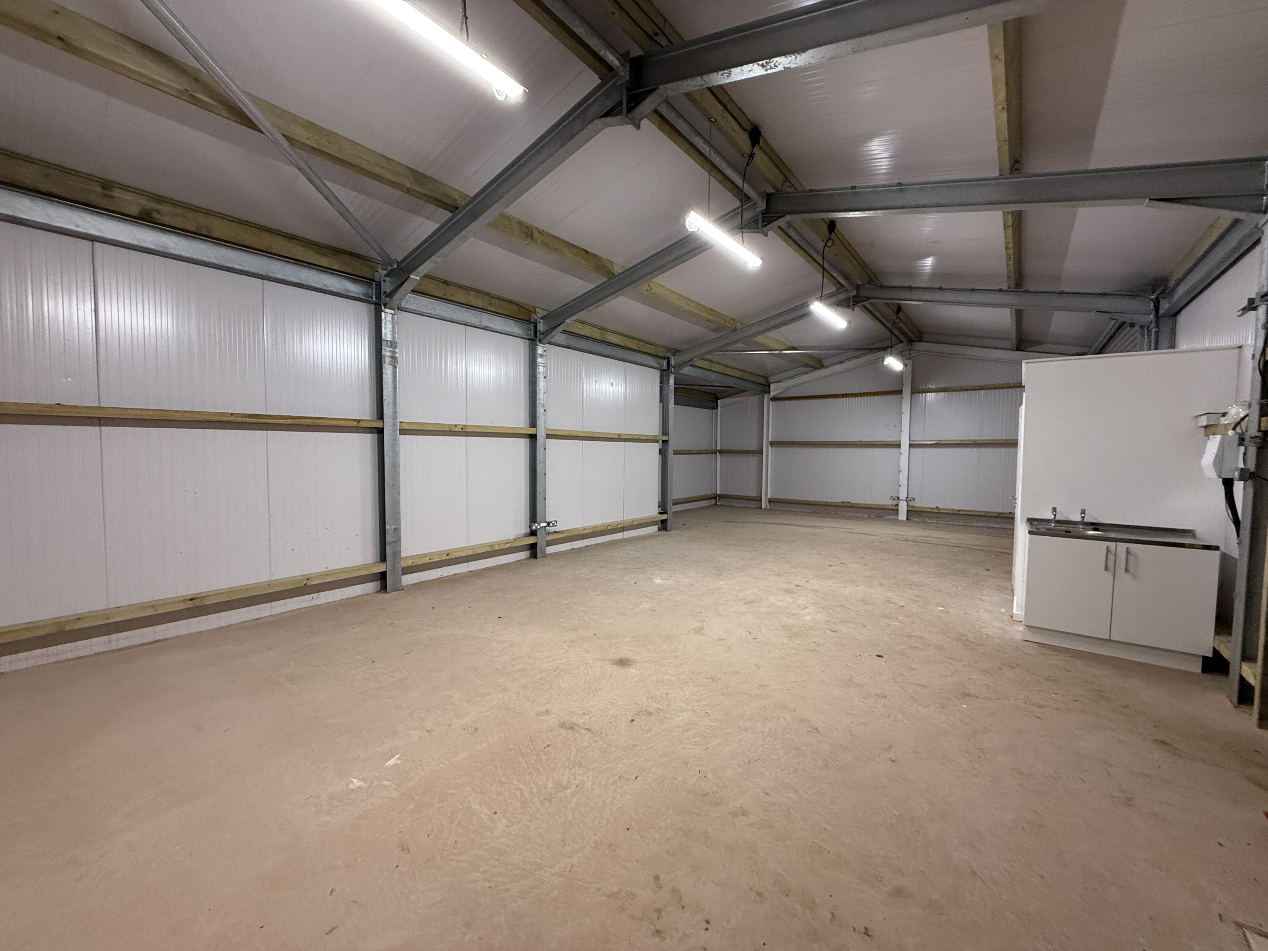 Industrial Unit in Exeter - photo 3